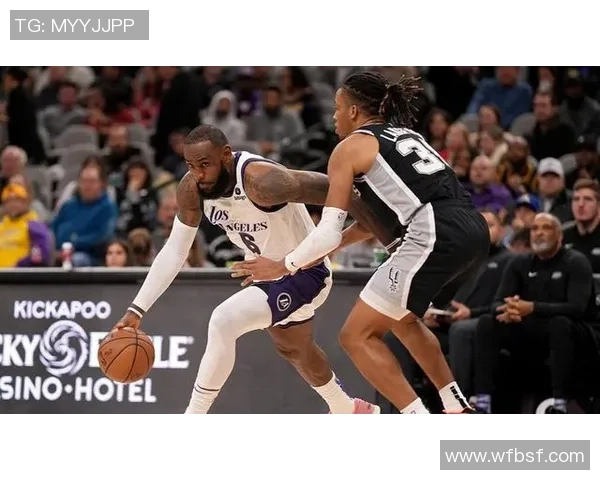 2013年湖人与马刺的经典对决回顾与赛季精彩瞬间分析