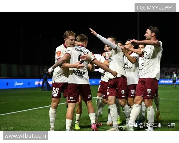 墨尔本胜利与西部联的激烈对决展现澳超精彩瞬间